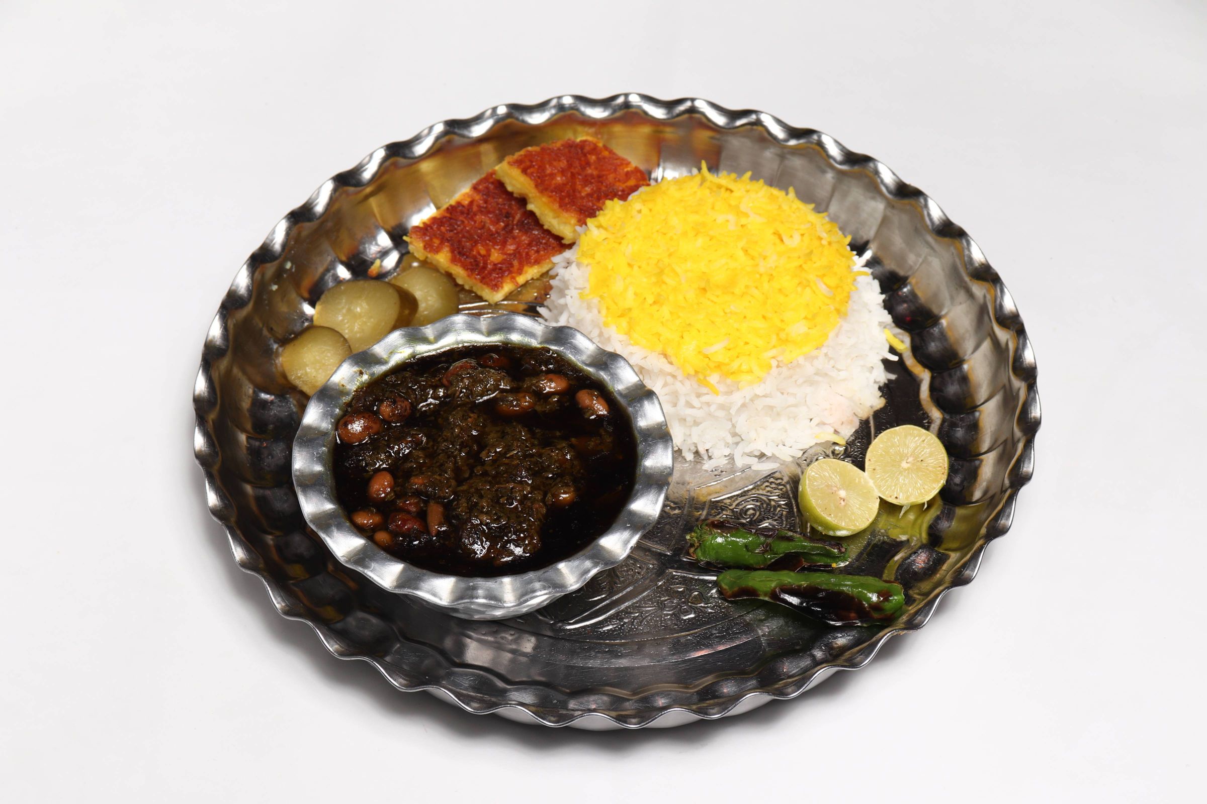 چلوخورشت قورمه سبزي